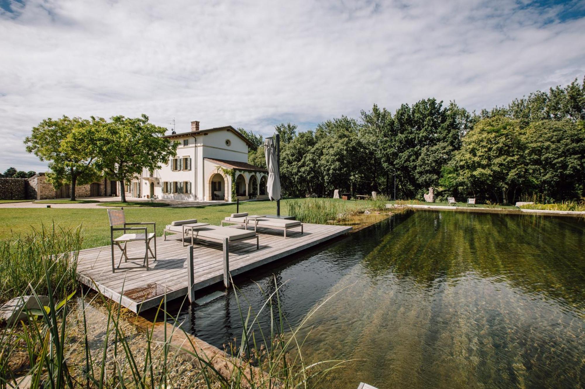 Corte Lanfranconi Relais Пескантина Экстерьер фото